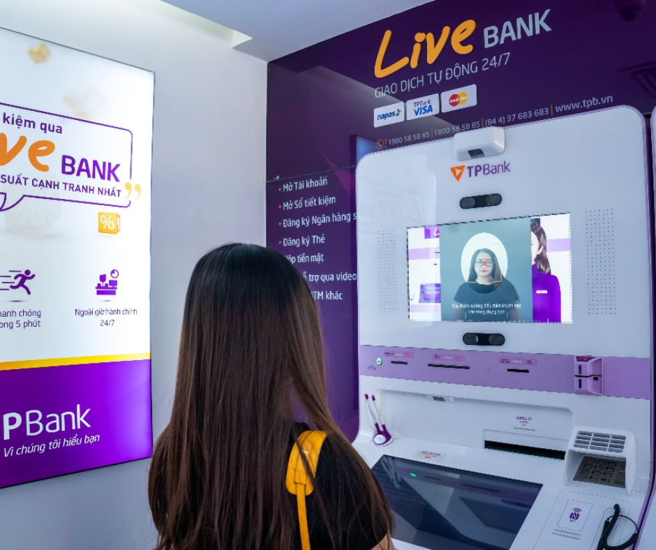   Mở thẻ đen TPBank tại Livebank