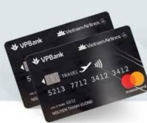 Hưởng cơ chế tích lũy dặm bay khi sử dụng thẻ Vietnam Airlines Vpbank Platinum MasterCard